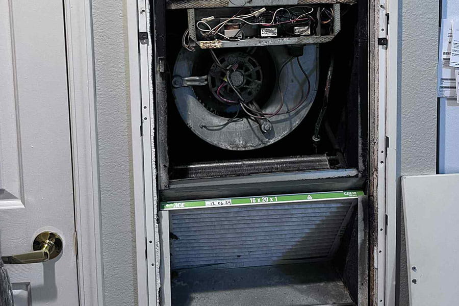 Hydronic heating system access panel in Las Vegas NV